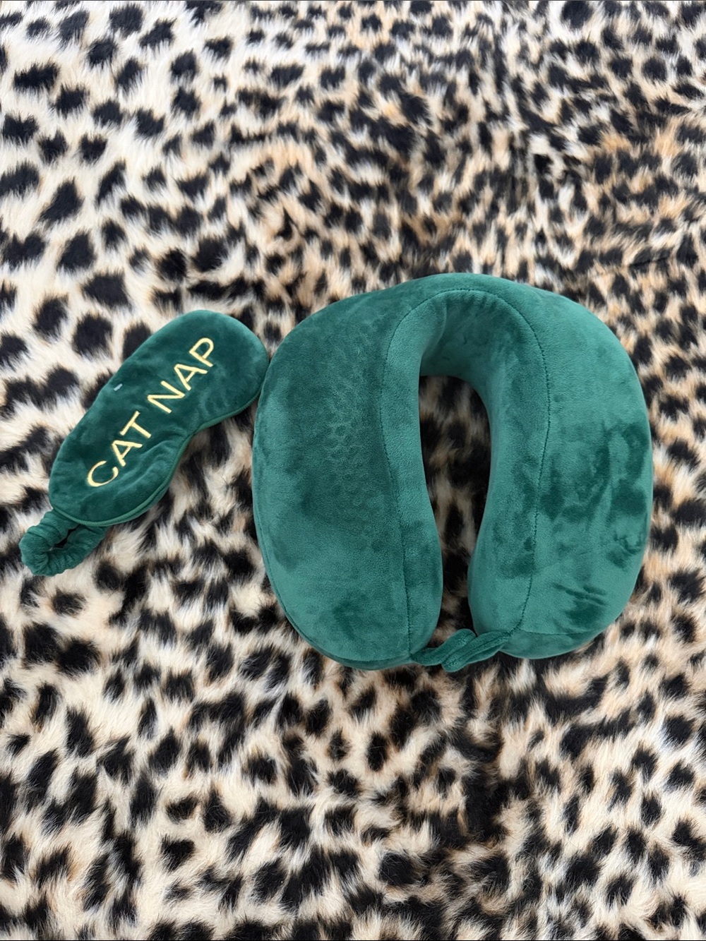 Emerald Green Velvet Travel Neck Pillow & Eye Mask Set